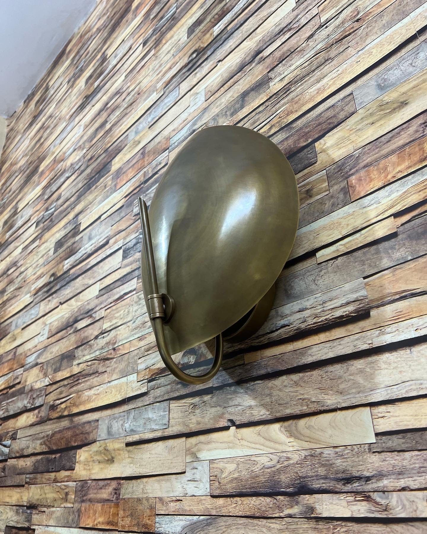 1 Light Curved Brass Shade Wall Scone