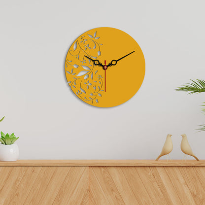 Floral Pattern Shape Design Wooden Wall Clock