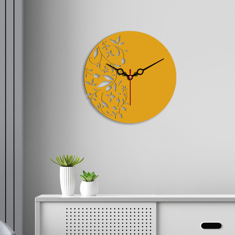 Floral Pattern Shape Design Wooden Wall Clock