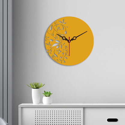 Floral Pattern Shape Design Wooden Wall Clock