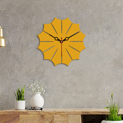 Leaf Shape Design Wooden Wall Clock